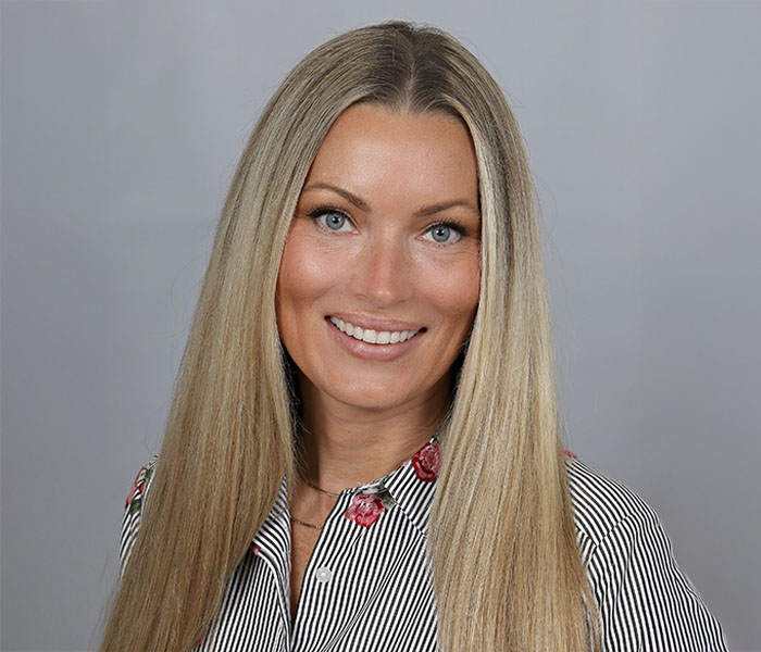 https://info.adventisthealth.org/files/profiles/rachel-white.jpeg
